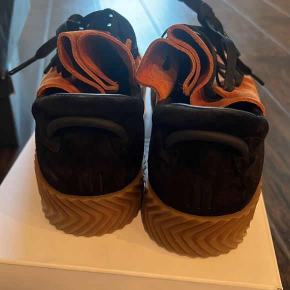 Adidas x Alexander Wang M 5us (fit W 6us) - Picture 3 of 5